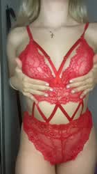 Is your gf sending you nudes or do I have to? : video clip