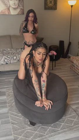 I love fucking girls with my strap on dildo : video clip