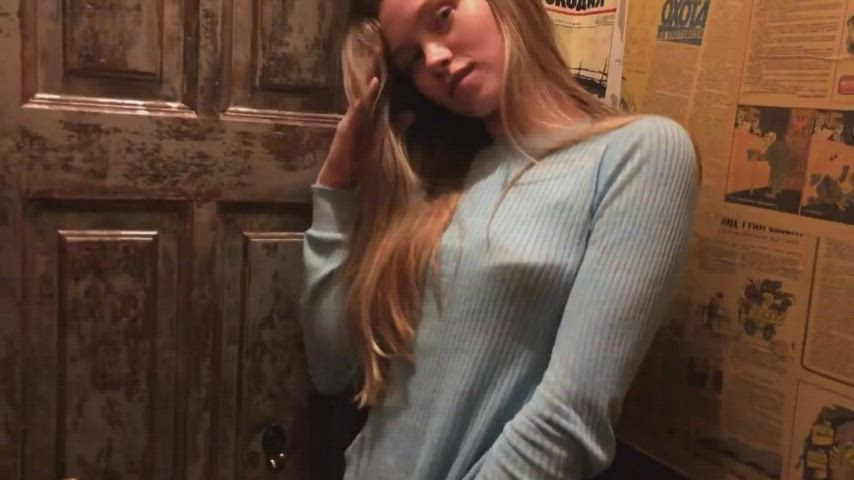 Do you know who she is? : video clip