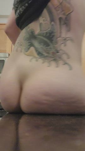 horny from my wake n bake, maybe you wanna play with my butt : video clip