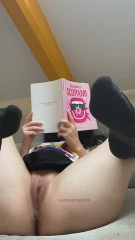 My pussy gets horny even when I read, it's amazing! 😳✨ : video clip