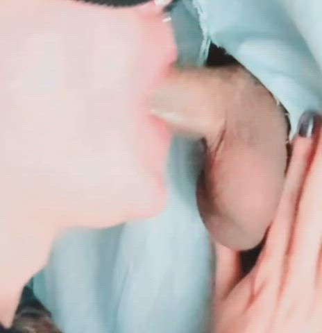 Aarón with the huge balls visited me. They literally fill the palm of my hand. They've gotta be at least twice the size of my boyfriends. : video clip
