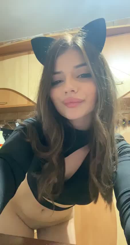 Who wants some pancakes? 😌 : video clip