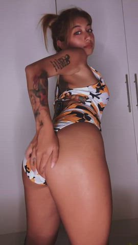 i want to be ur horny reason u leave work early : video clip