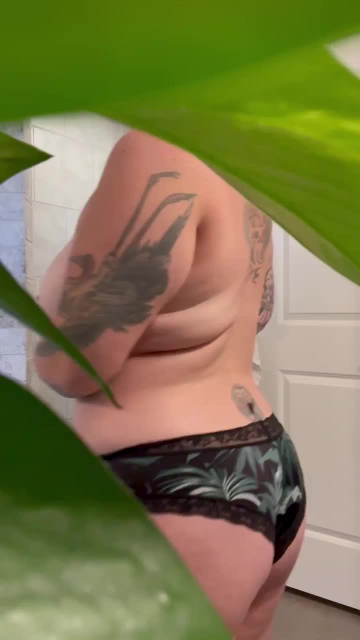 I hope you get off at least twice today!!! 🍆✊💦 : video clip