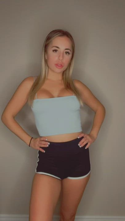 I hope you like what’s under my top : video clip