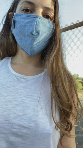 quick tittie flash at the overpass : video clip