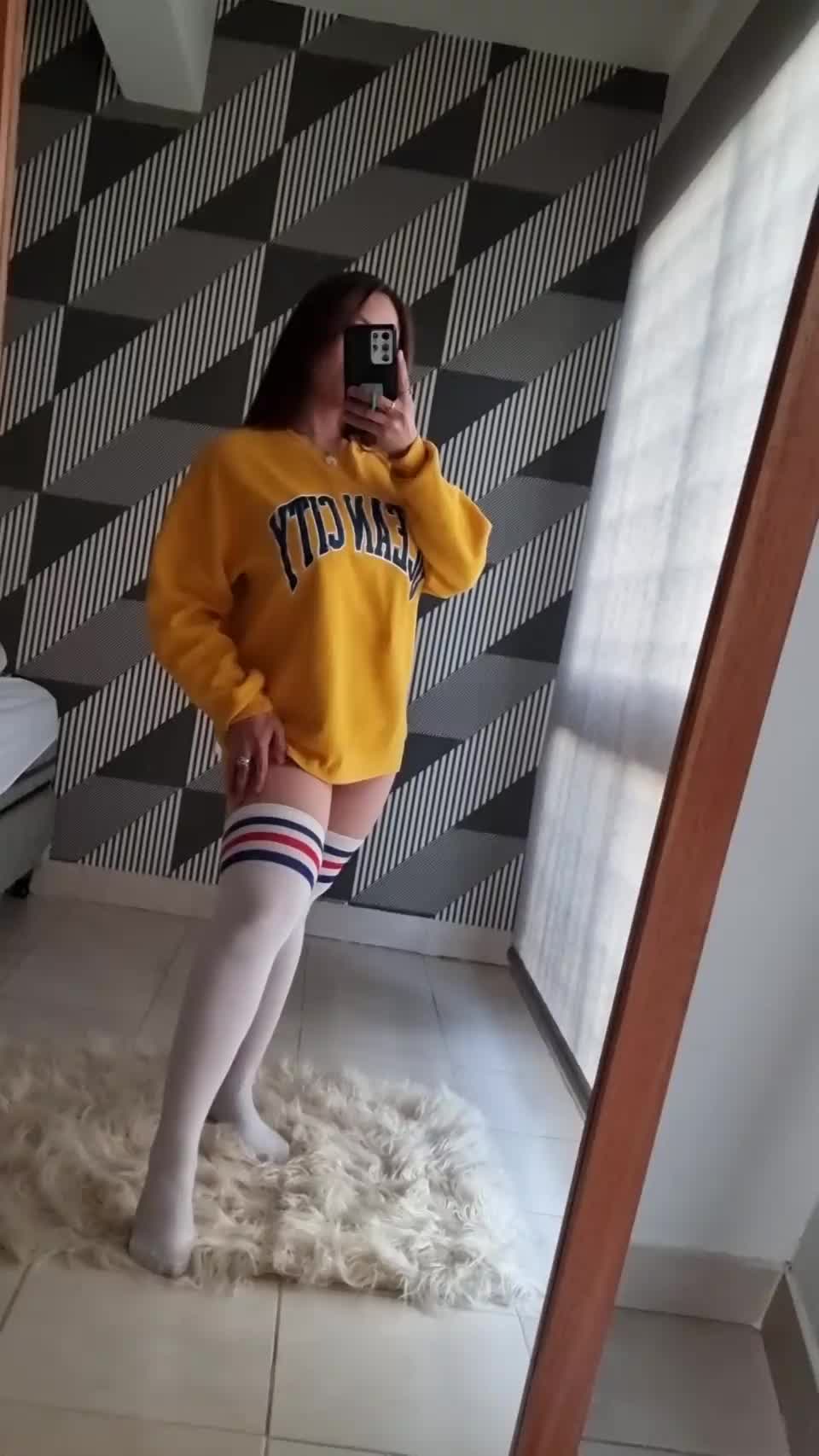 I’m tight all over 😇 : video clip
