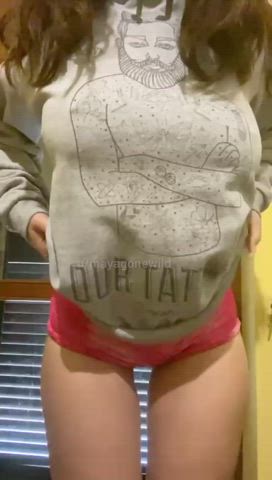 i think my tits should have their own tv show : video clip