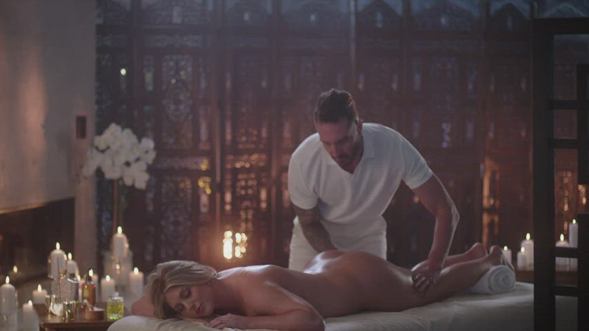 Kayley will make it worth your while : video clip