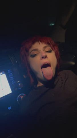 Do you like slutty bimbos? : video clip