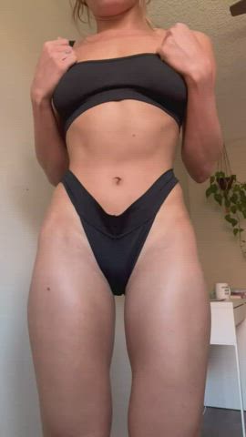 Are perky girls your favorite? : video clip