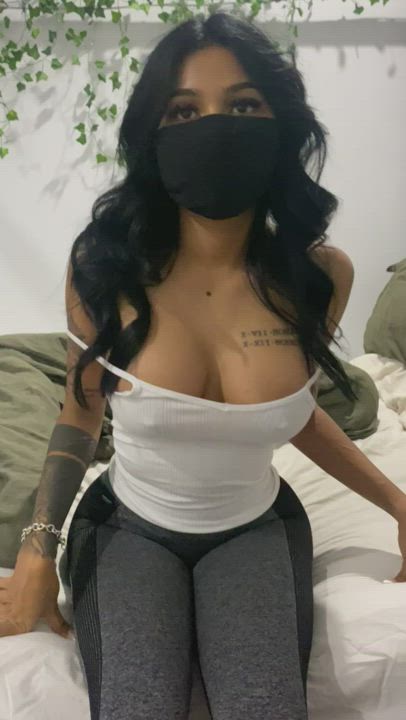 I just want to get you hard so you can stretch me out 😈 : video clip