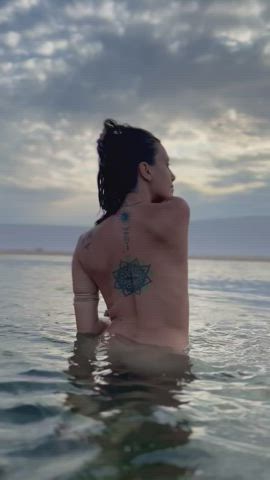 Paradise is an understatement : video clip