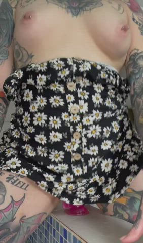 Riding in a sundress : video clip