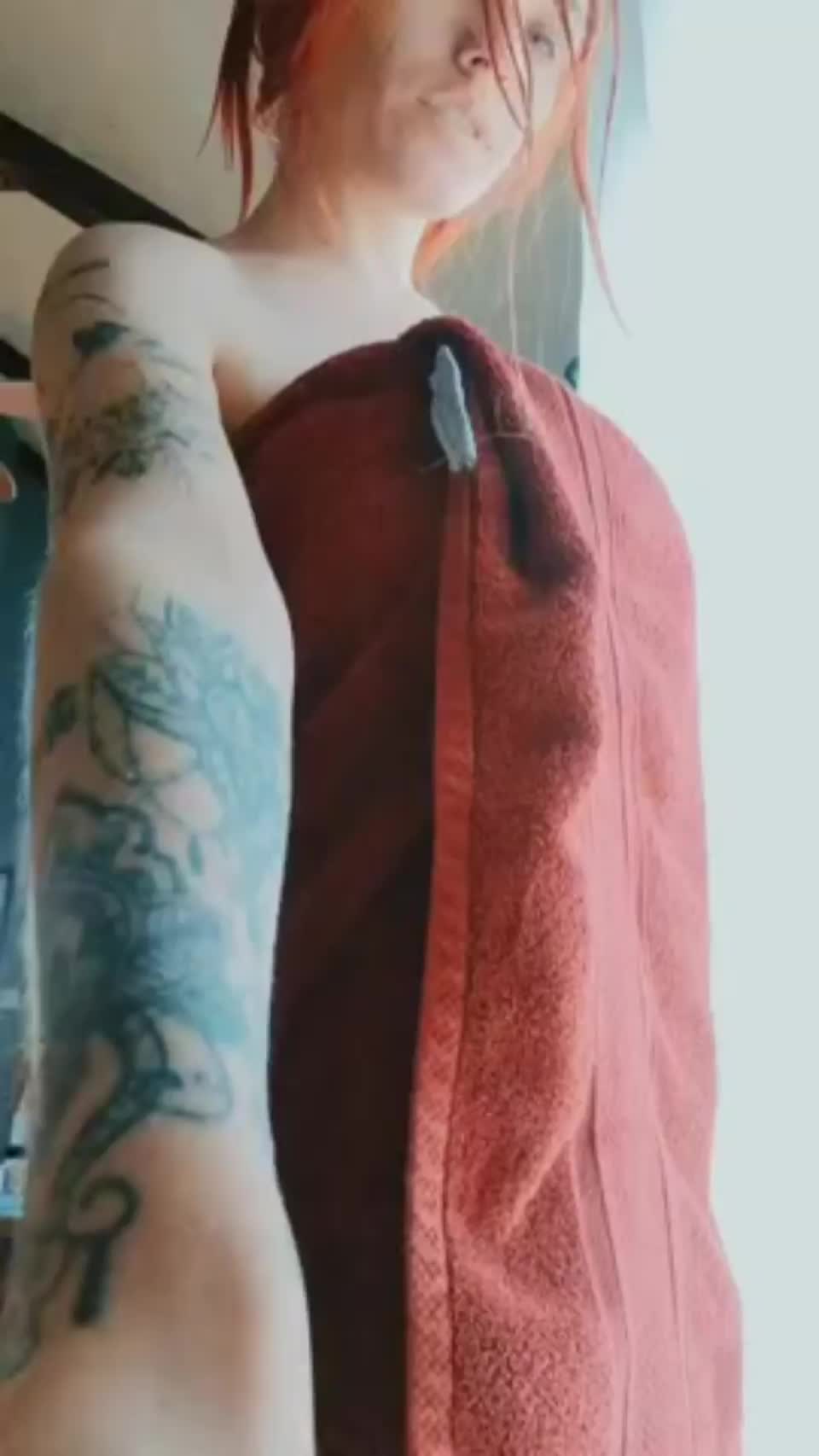 Red is the color : video clip