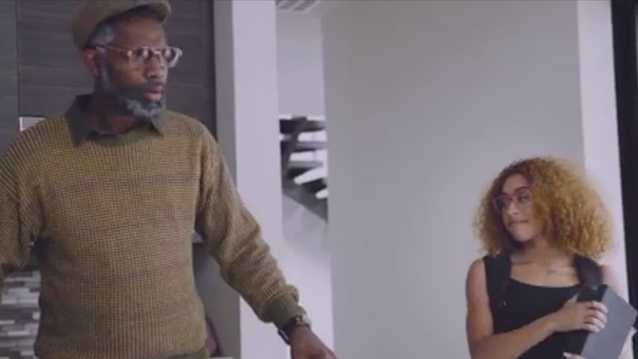 You & Your Friends Should Be More Like Your Stepsister : video clip