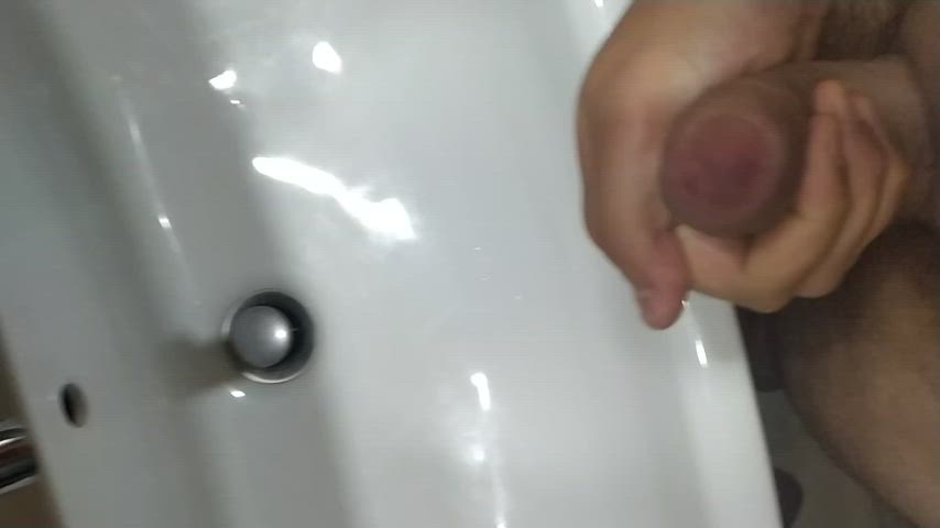 What if the sink was your mouth? [OC] [24] : video clip