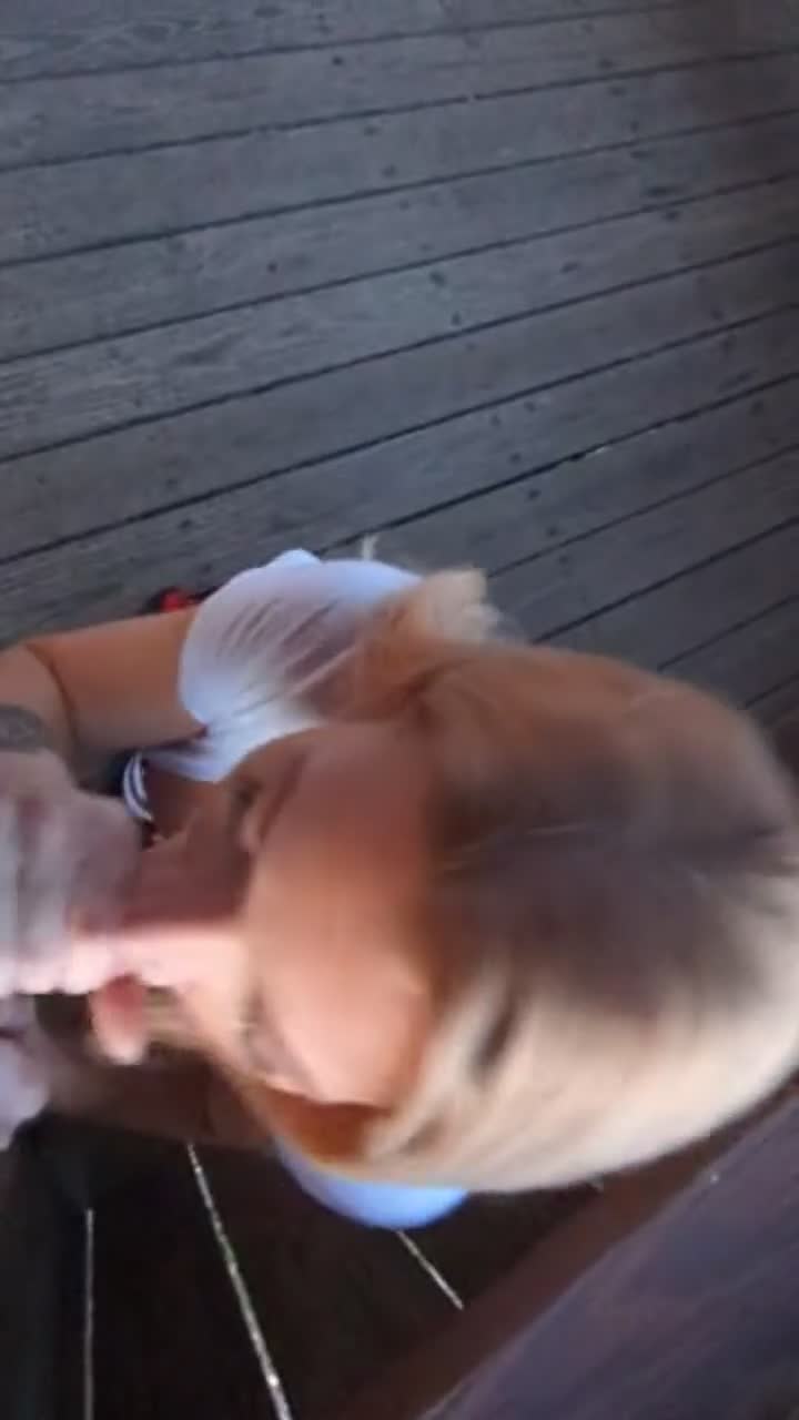 public blowjob with facial (OC) : video clip