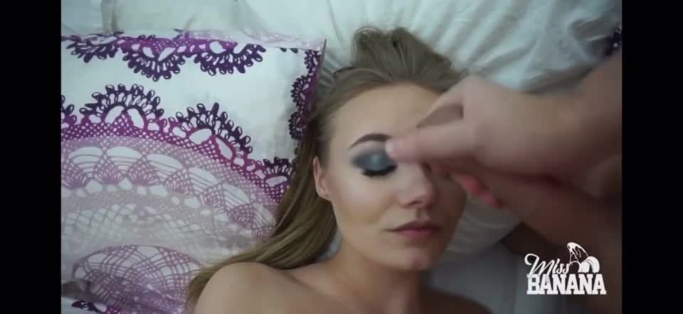 Facial. : video clip