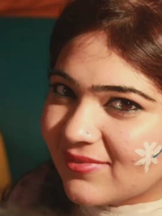 Paki Chubby Bhabhi Recorded by her naughty Brother in Law while taking Bath. PIC'S & VIDEO Download Link in Comments 👇👇👇 : video clip