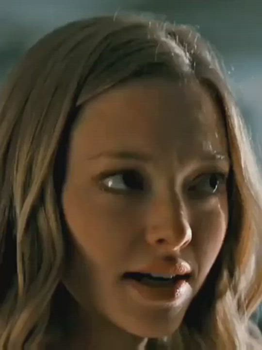 I don’t think enough people realize Amanda Seyfried has some Sydney Sweeney level side boob on her : video clip