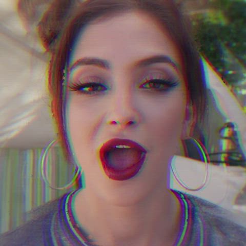 🥺 : video clip