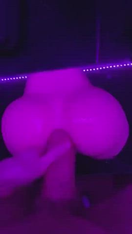 buying new sextoy is a way to increase your goon mood : video clip