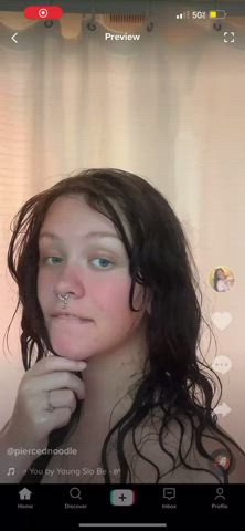 Having a little fun in the shower : video clip