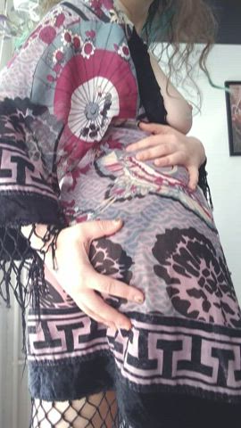 Do you like pale, thick goth girls with cute little assholes? : video clip
