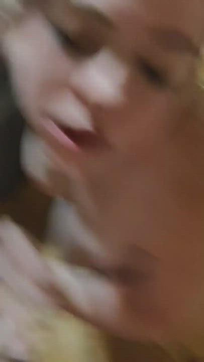 I love covering my wife's pretty face with my load. : video clip