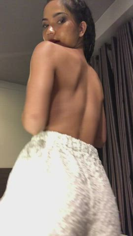 Adorable and naughty at the same time : video clip
