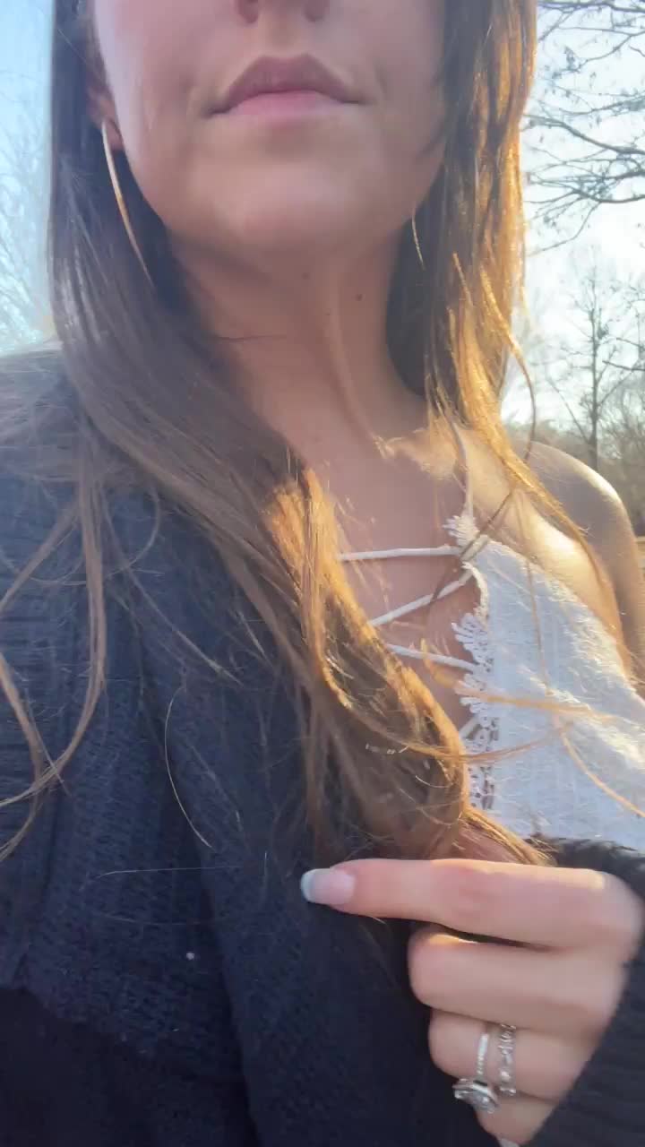 Just out for a walk at my local park [gif] : video clip