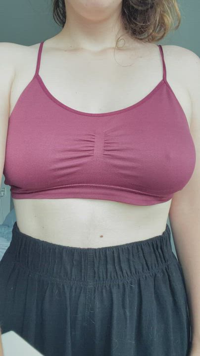 What the boys at the gym don’t see : video clip
