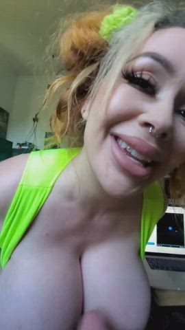 Just a fake titted cum dump : video clip