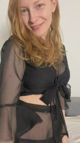 I was supposed to be a tiny redhead by my tits didn't get the memo! : video clip