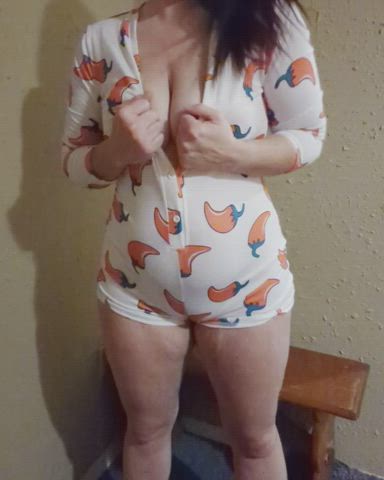 My hotwife heavy hangers have some bounce still : video clip