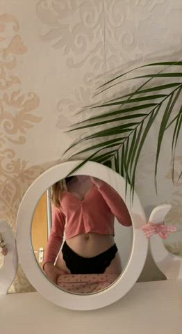 Would I make you turn your head? : video clip
