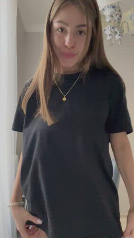 I got something to shake 🤪😈 : video clip