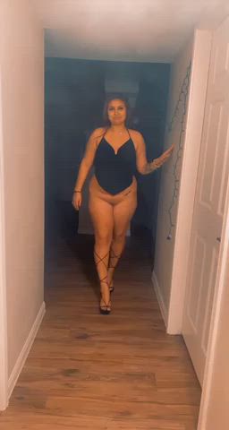 Anyone take a chance and creampie me? : video clip