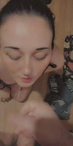look at that cumshot : video clip
