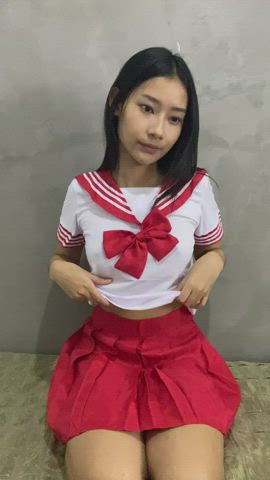 Cute flashing hehe 😊 : video clip