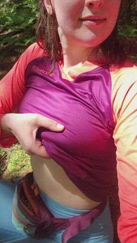 Exposing my perky tits mid ride [GIF] : video clip