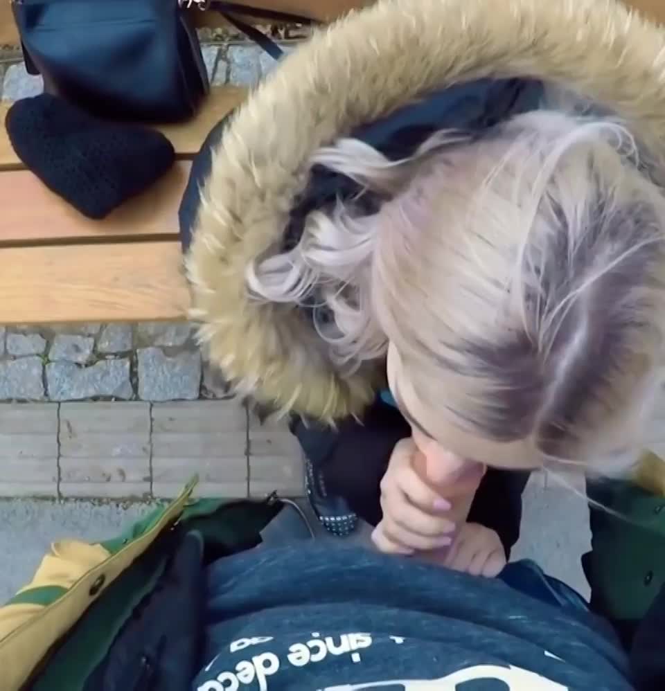 Swallowing cum on a park bench : video clip