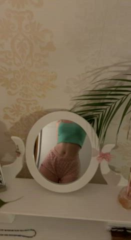 My new top arrived! : video clip
