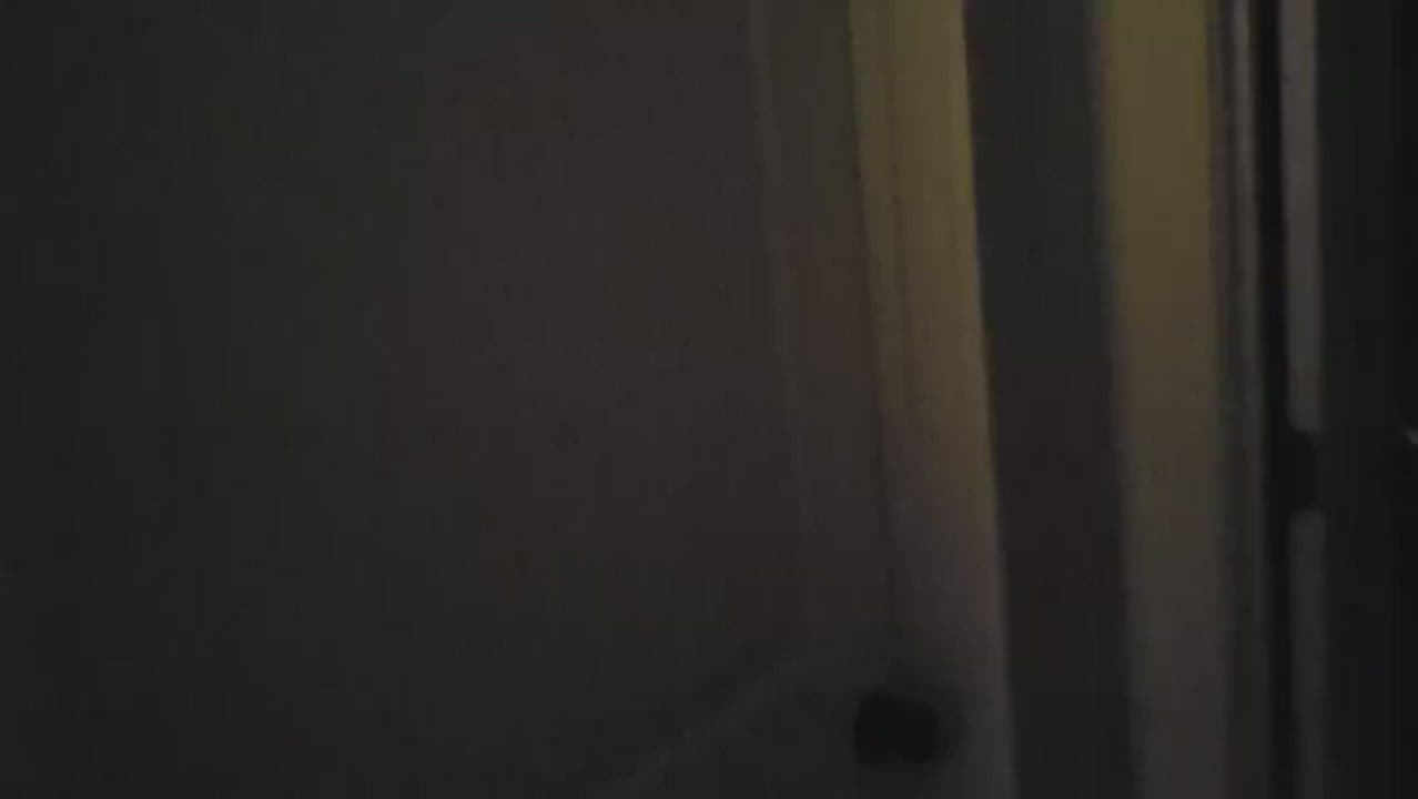 walking in on a friend (SOUND ON) : video clip