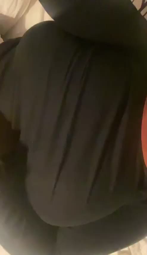 My huge boobs just wanted to say hi and wish you an amazing day. [OC] : video clip