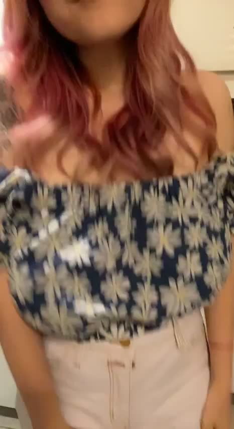 Daddy are you proud of my bouncing? Am I good at it daddy? : video clip