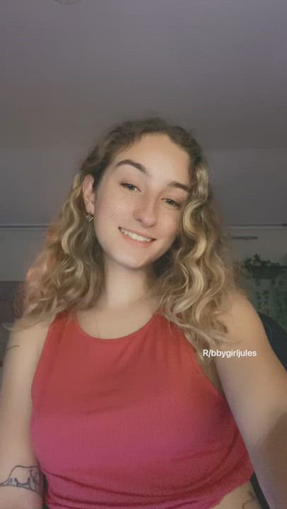 My boobs desperately need cum on them : video clip