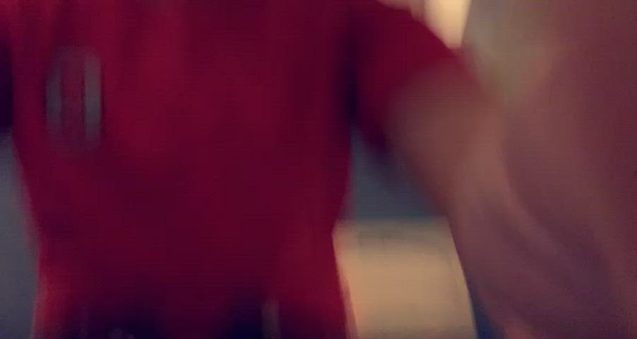 Who wants to be my daddy 🥵 : video clip